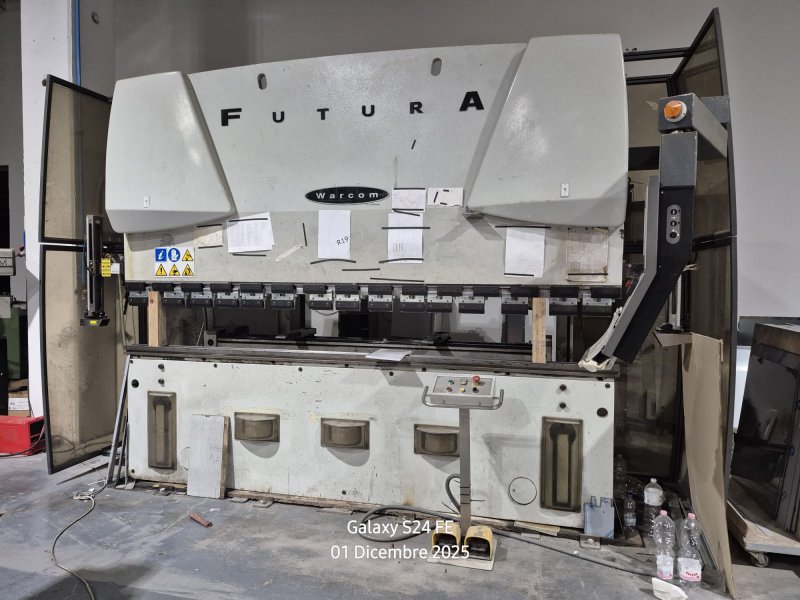 WARCOM FUTURA 100-3000  2007