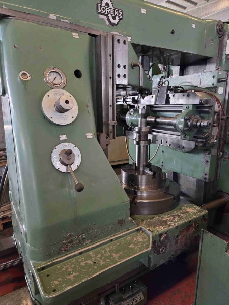 LORENZ F 600 