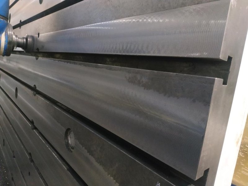 MAX MACHINERY  PIANI STOLLE IN GHISA CON CAVE A T   2026