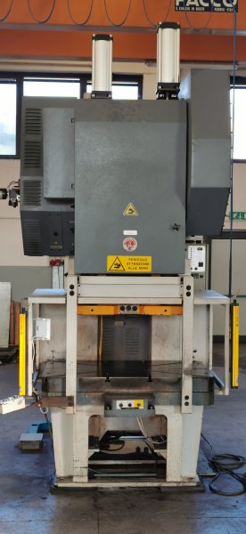 BULCOM PRESS PE 200 R  1999