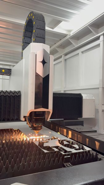 OREE LASER  PG3015U  2024