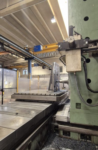 TOS WHN 13 C CNC  1990