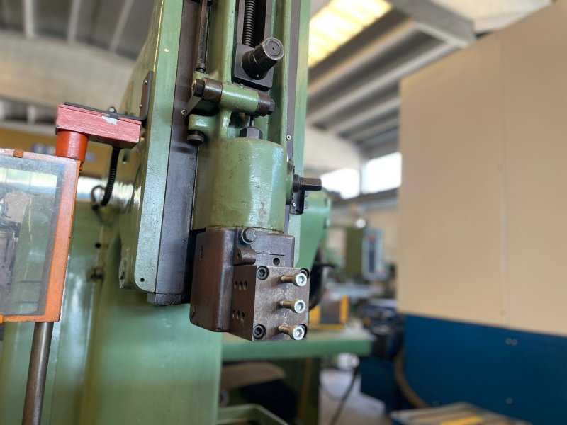 VON ROLL HVS 200 